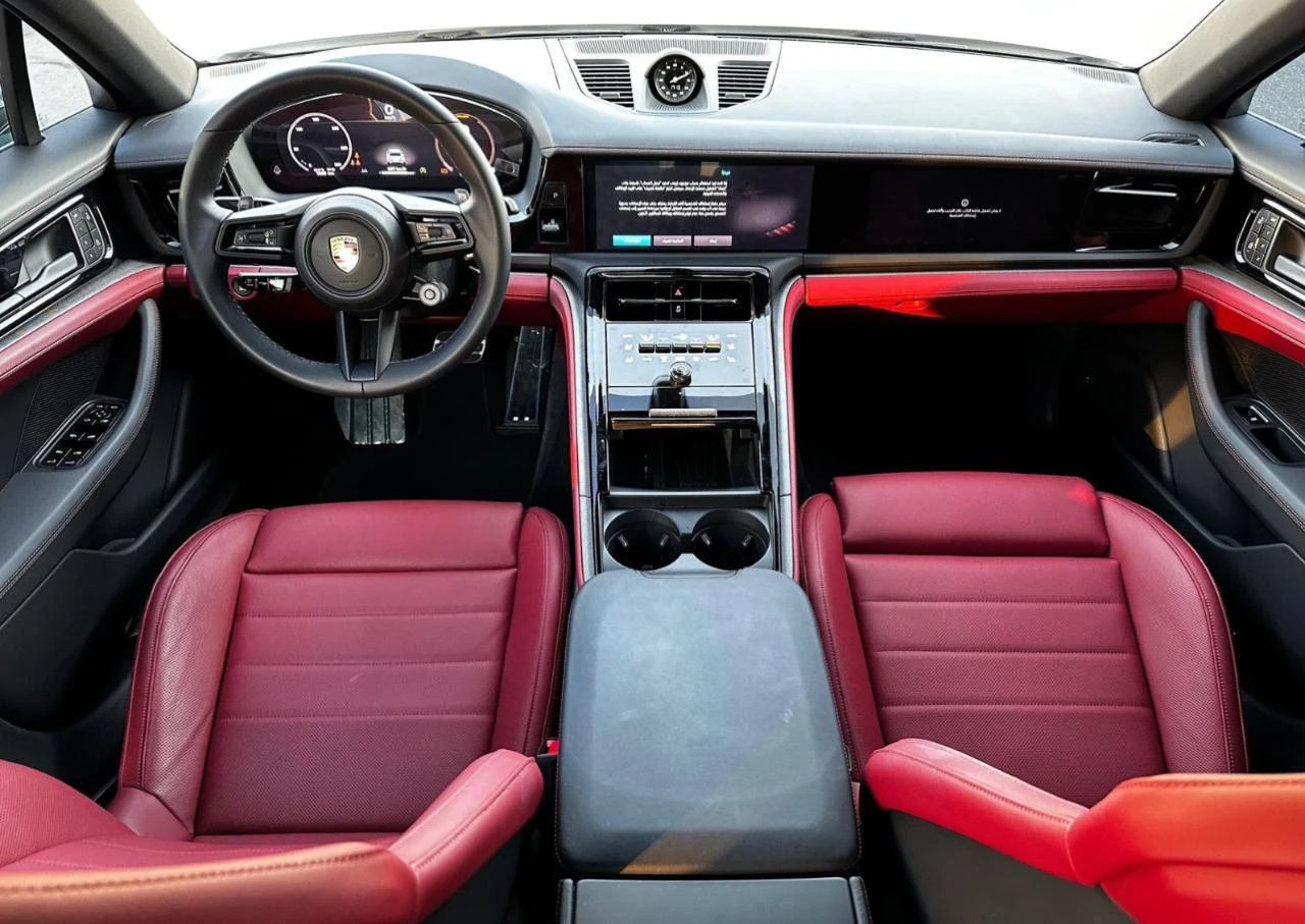 Porsche Panamera 2023 - Luxury Car thumbnail NaN